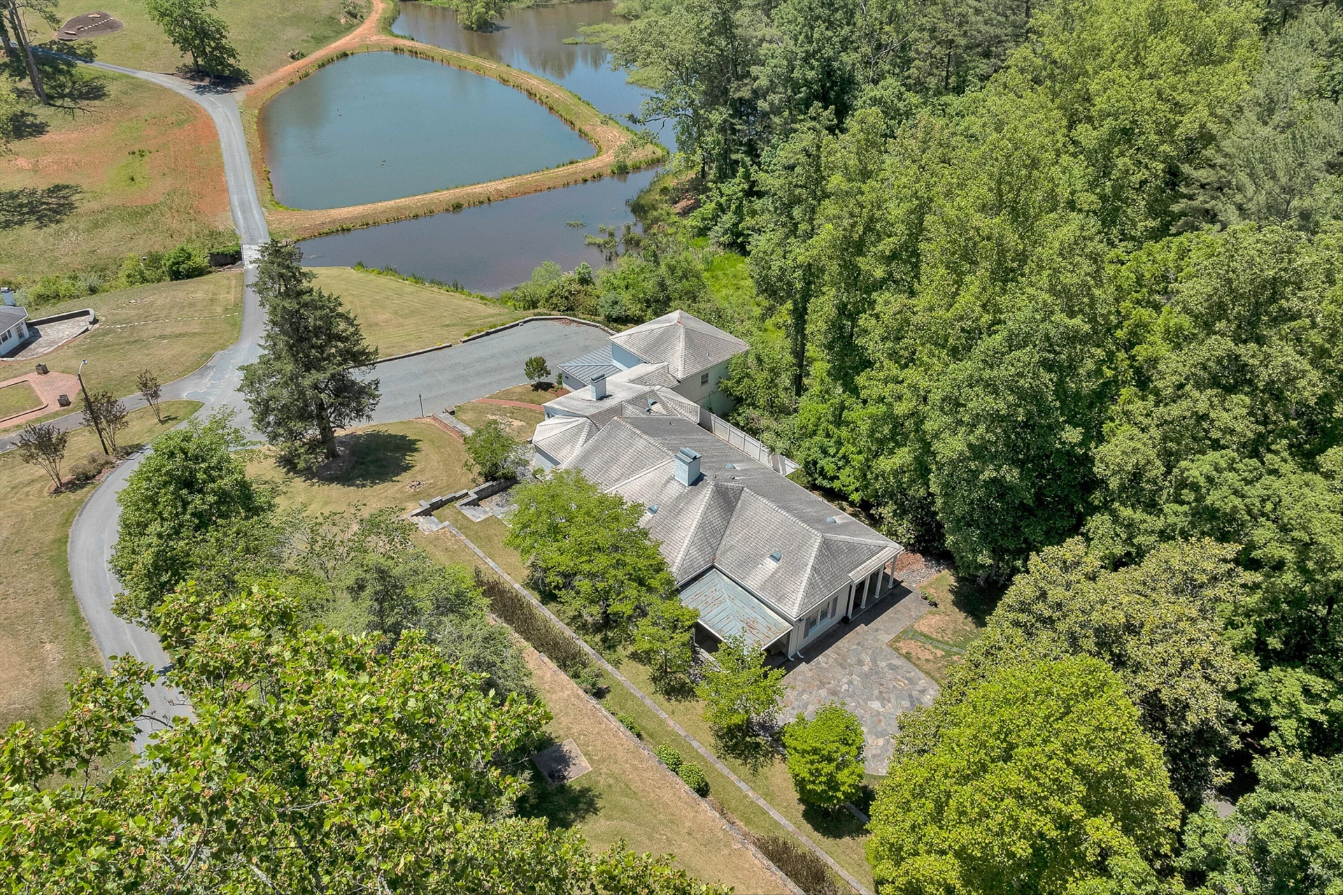 260 Peaceful Valley LN - Photo 6