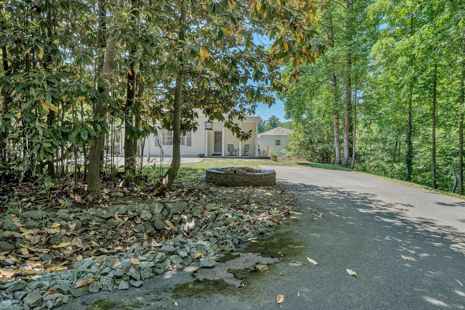 260 Peaceful Valley LN - Photo 60