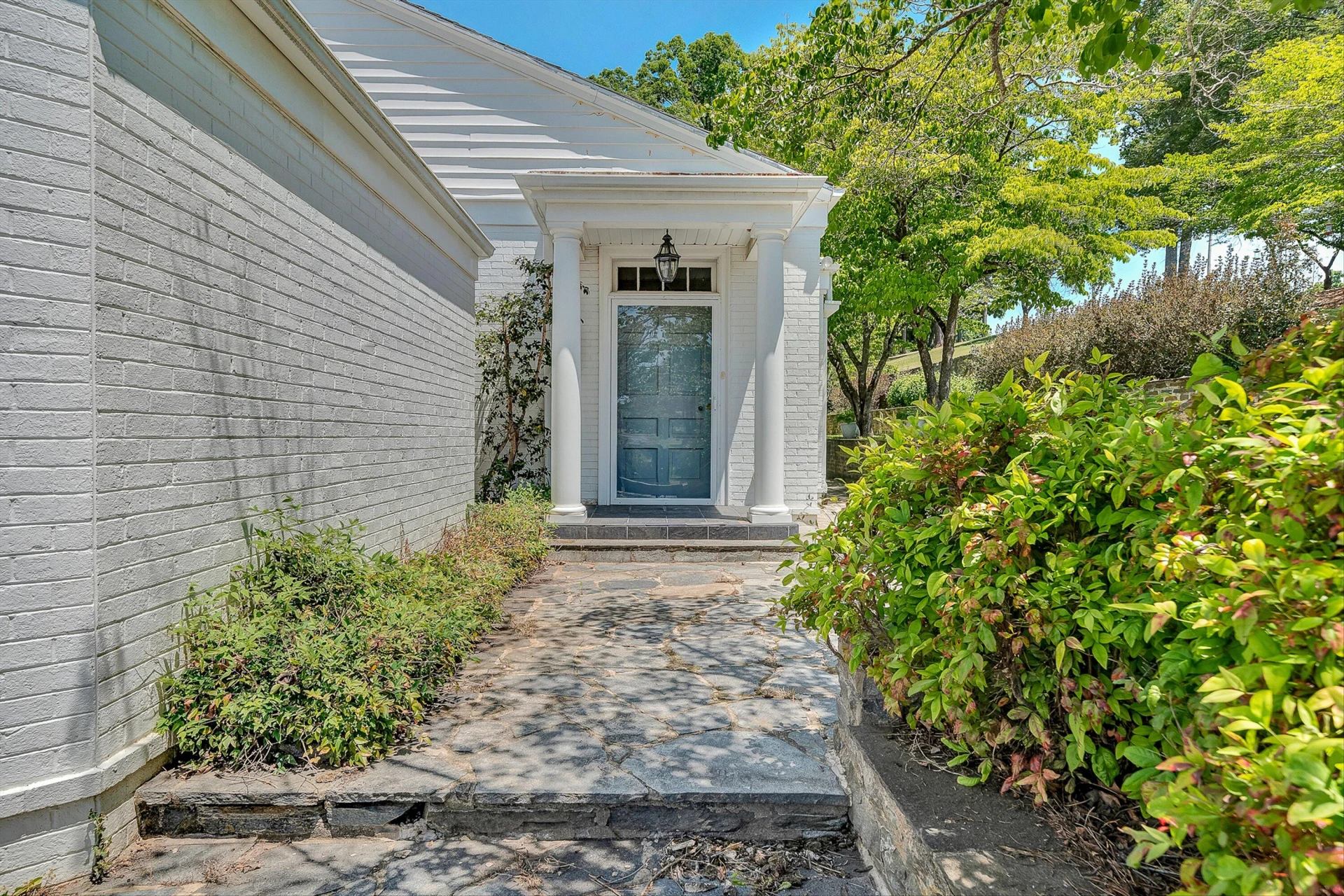 260 Peaceful Valley LN - Photo 8
