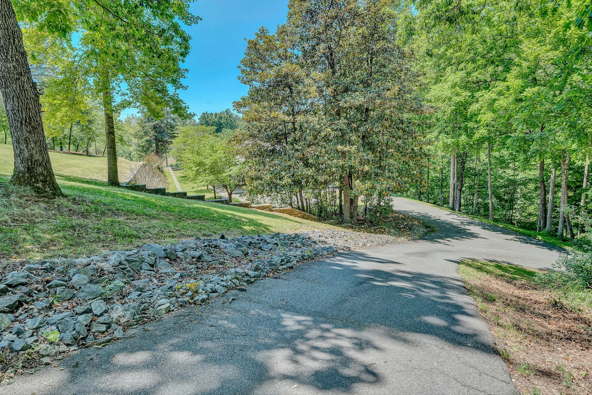 260 Peaceful Valley LN - Photo 72