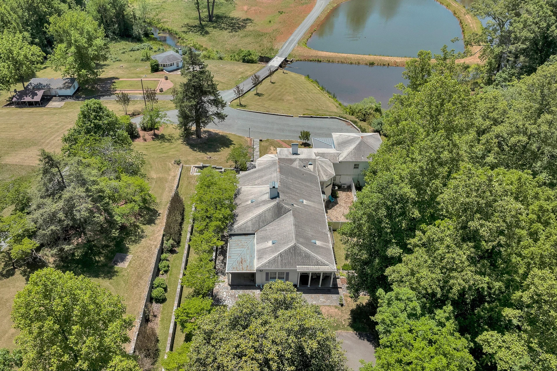 260 Peaceful Valley LN - Photo 74