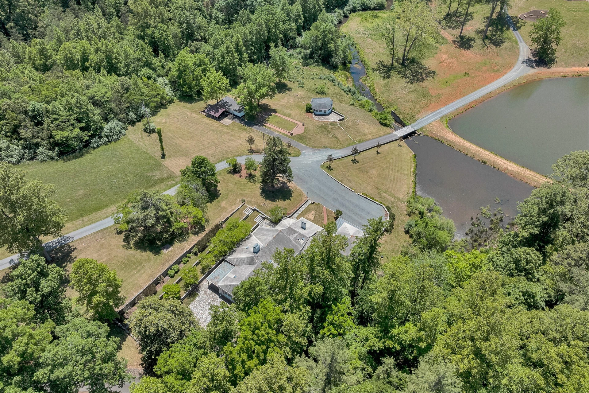260 Peaceful Valley LN - Photo 75
