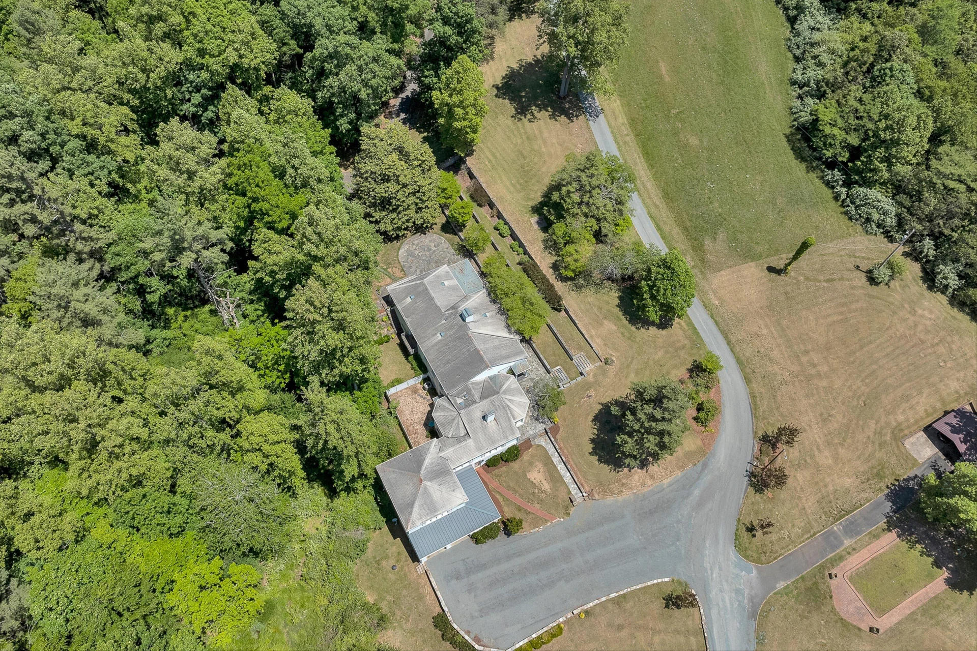 260 Peaceful Valley LN - Photo 76