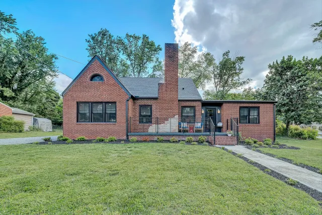 606 N Broad ST, Salem, VA, 24153
