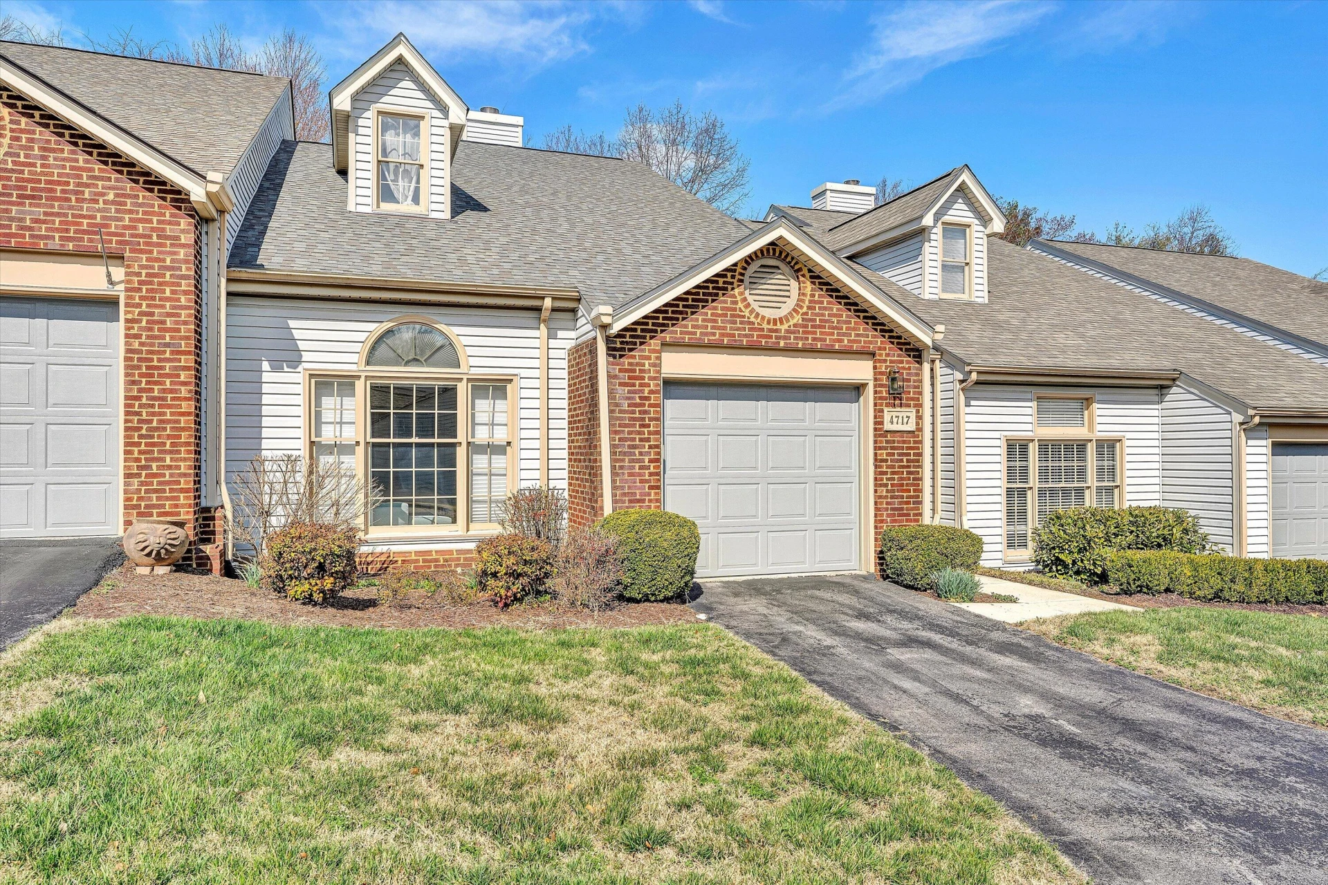 4717 Barclay Square - Photo 3