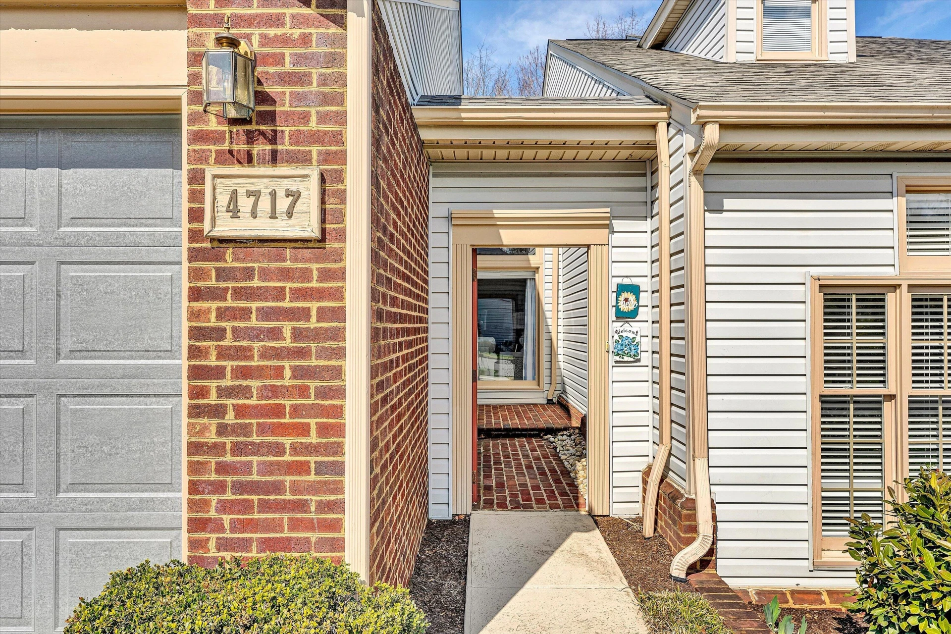 4717 Barclay Square - Photo 5