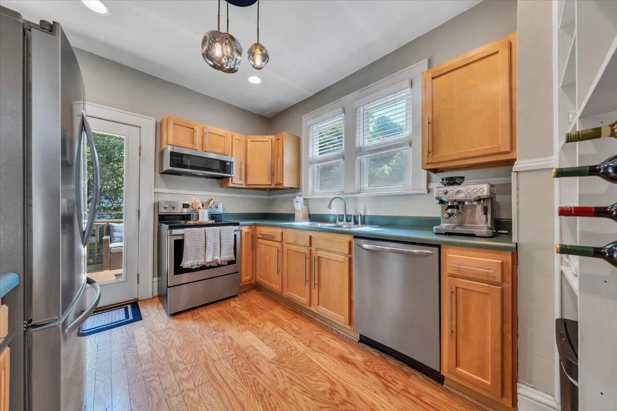 1205 Summit AVE - Photo 24