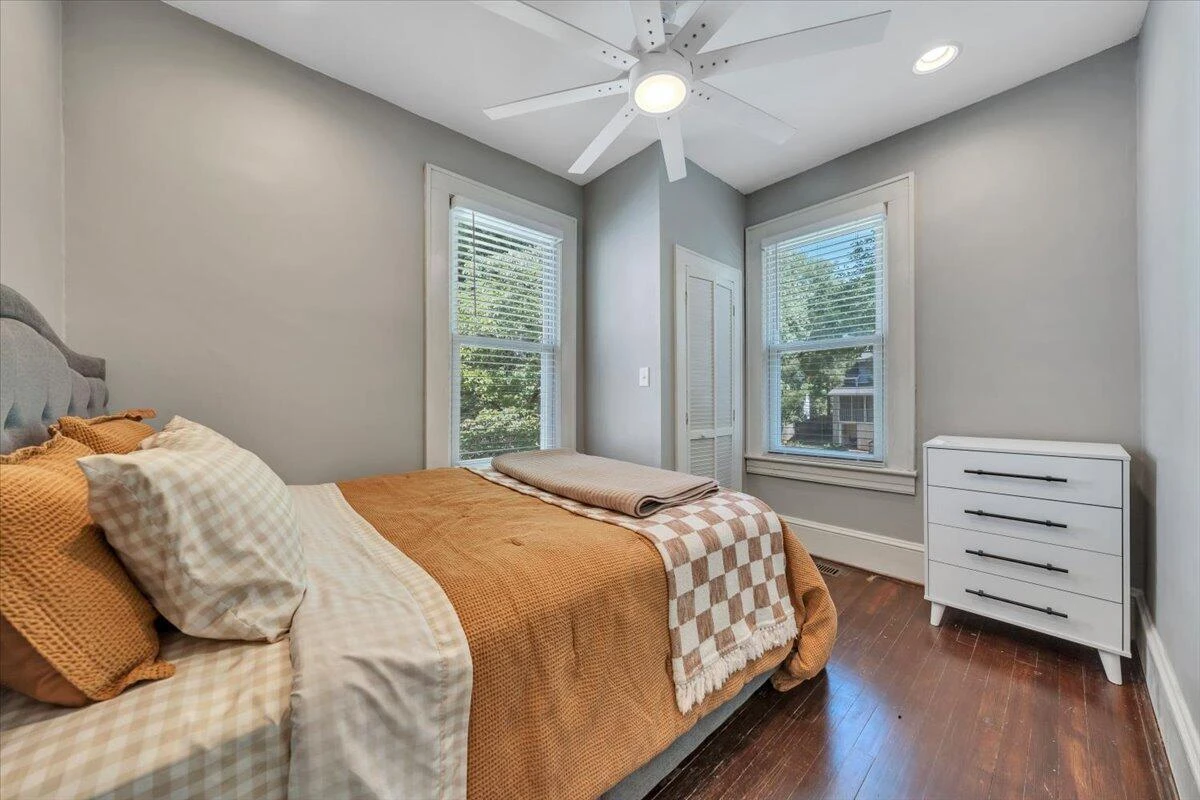 1205 Summit AVE - Photo 33