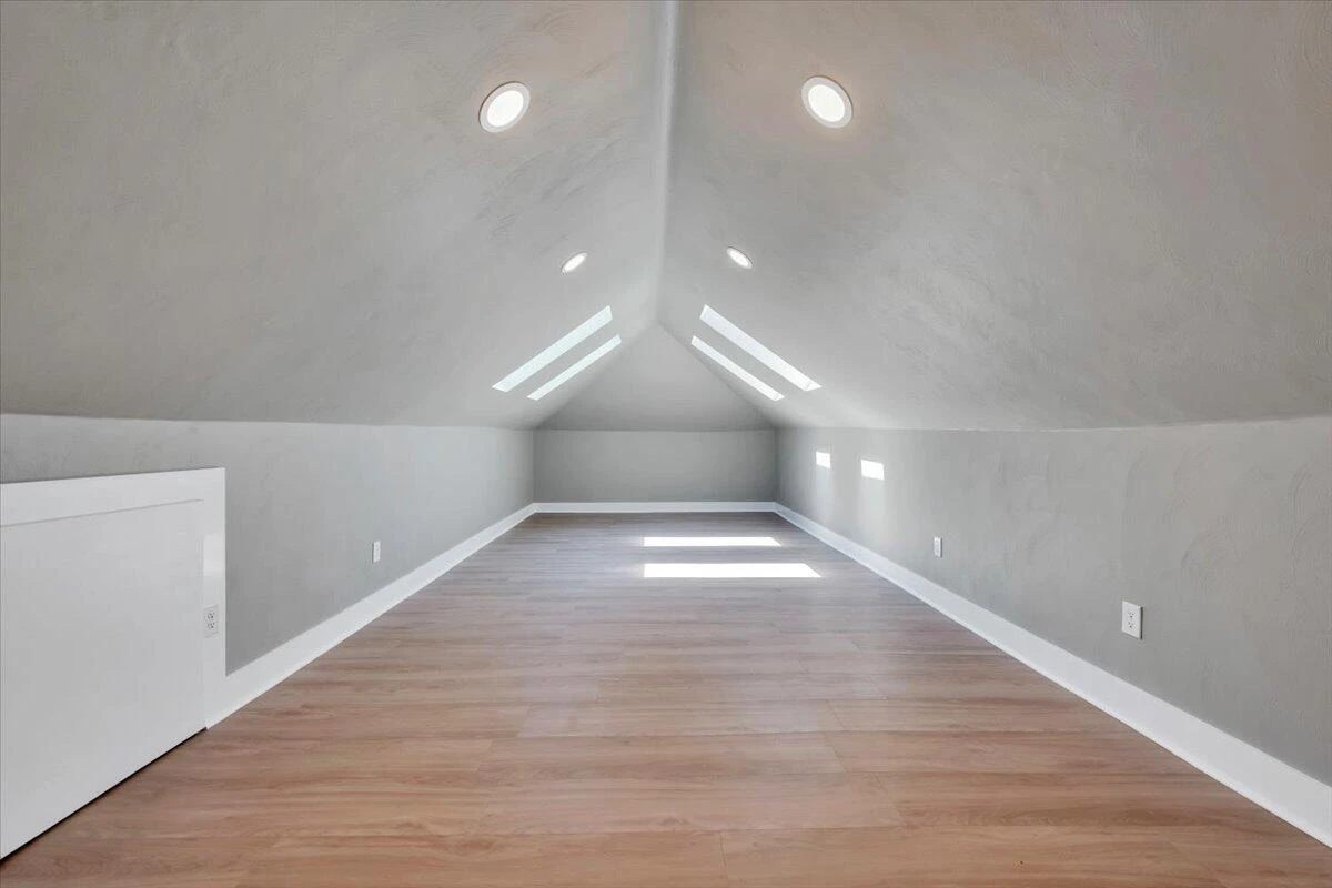 1205 Summit AVE - Photo 37