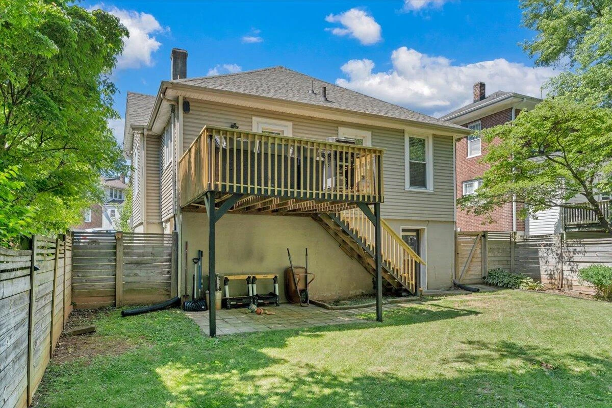 1205 Summit AVE - Photo 47