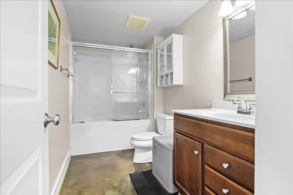319 Campbell AVE #101 - Photo 12