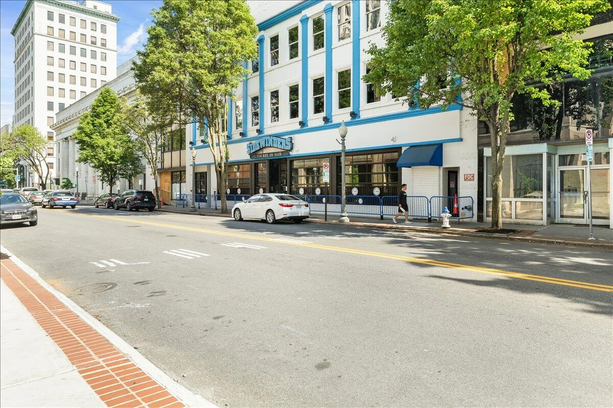 319 Campbell AVE #101 - Photo 30