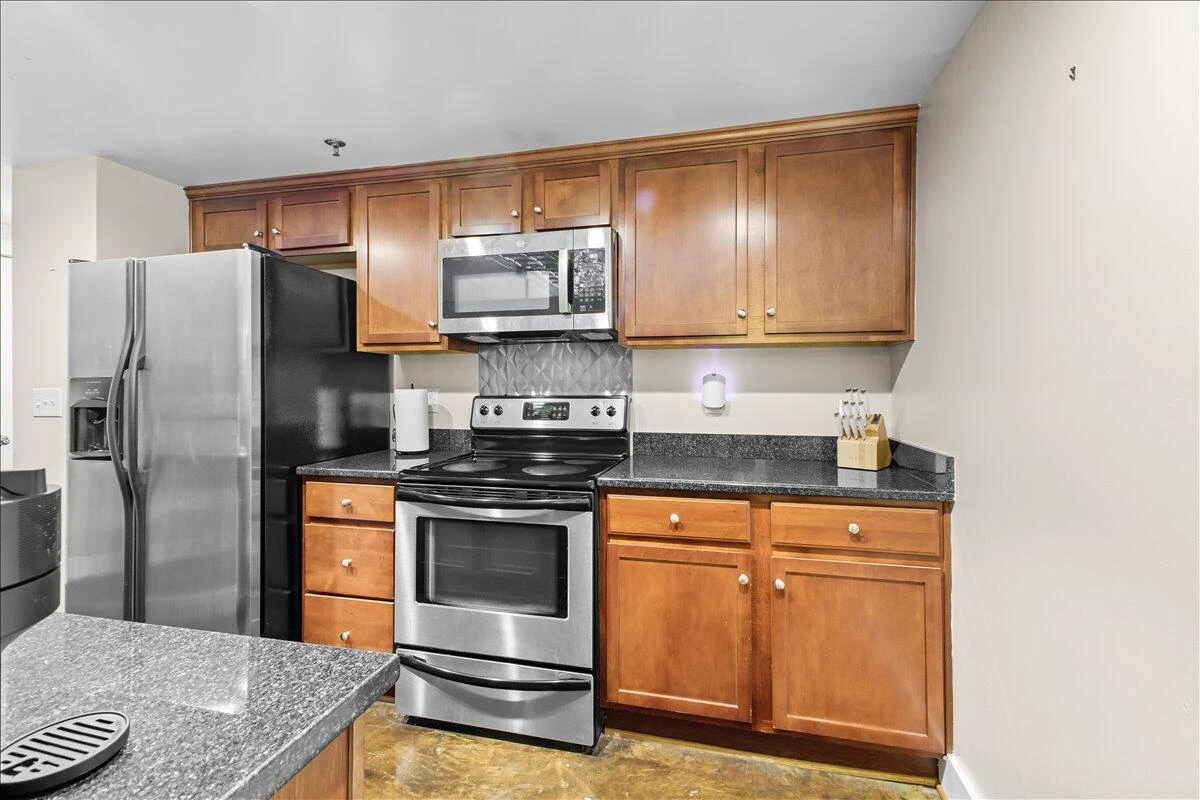 319 Campbell AVE #101 - Photo 9