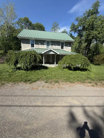101 Iron Ore LN, Clifton Forge, VA