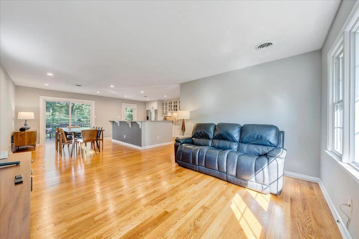2116 Wesvan DR - Photo 9