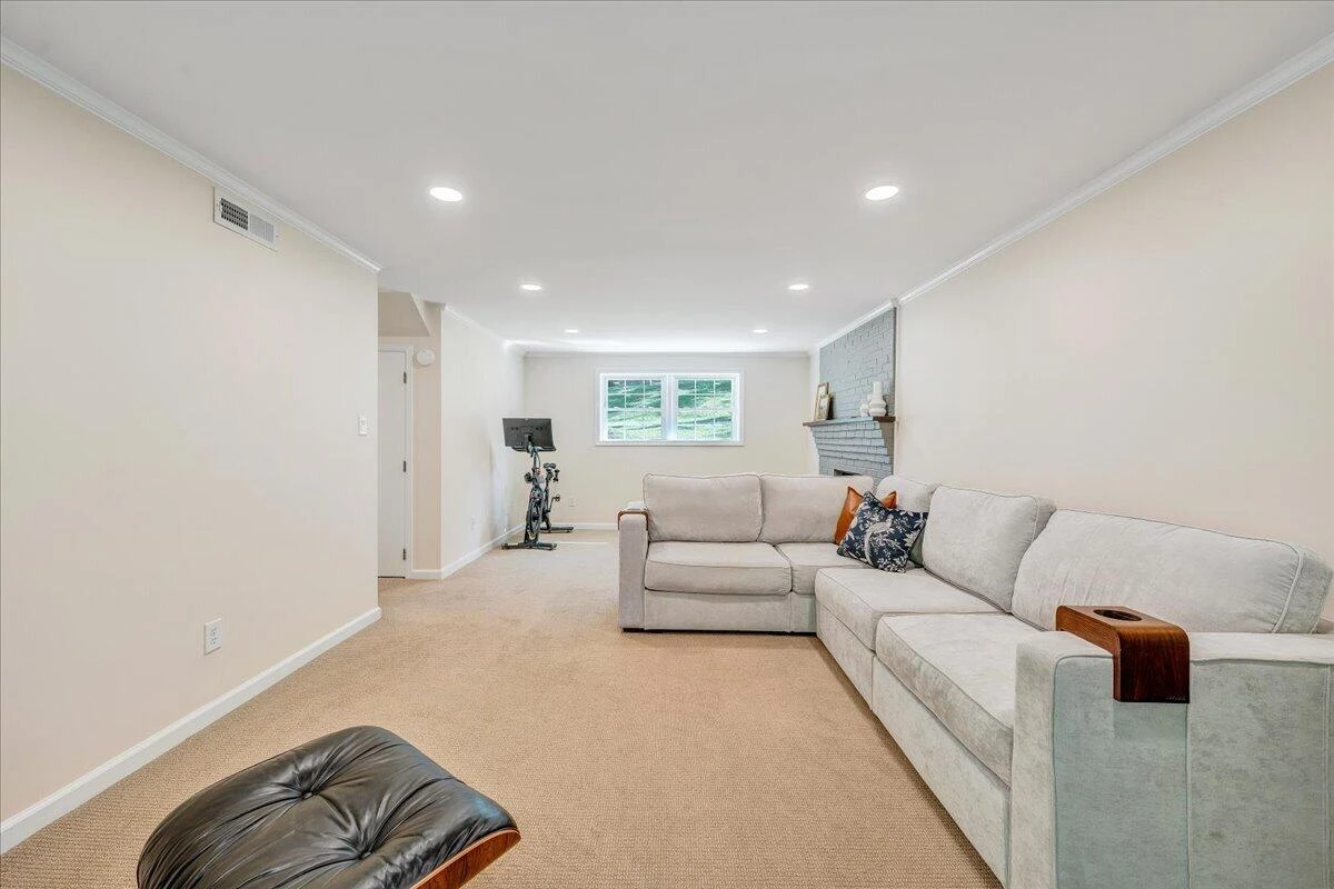 2116 Wesvan DR - Photo 42