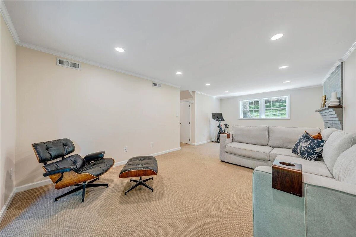 2116 Wesvan DR - Photo 43