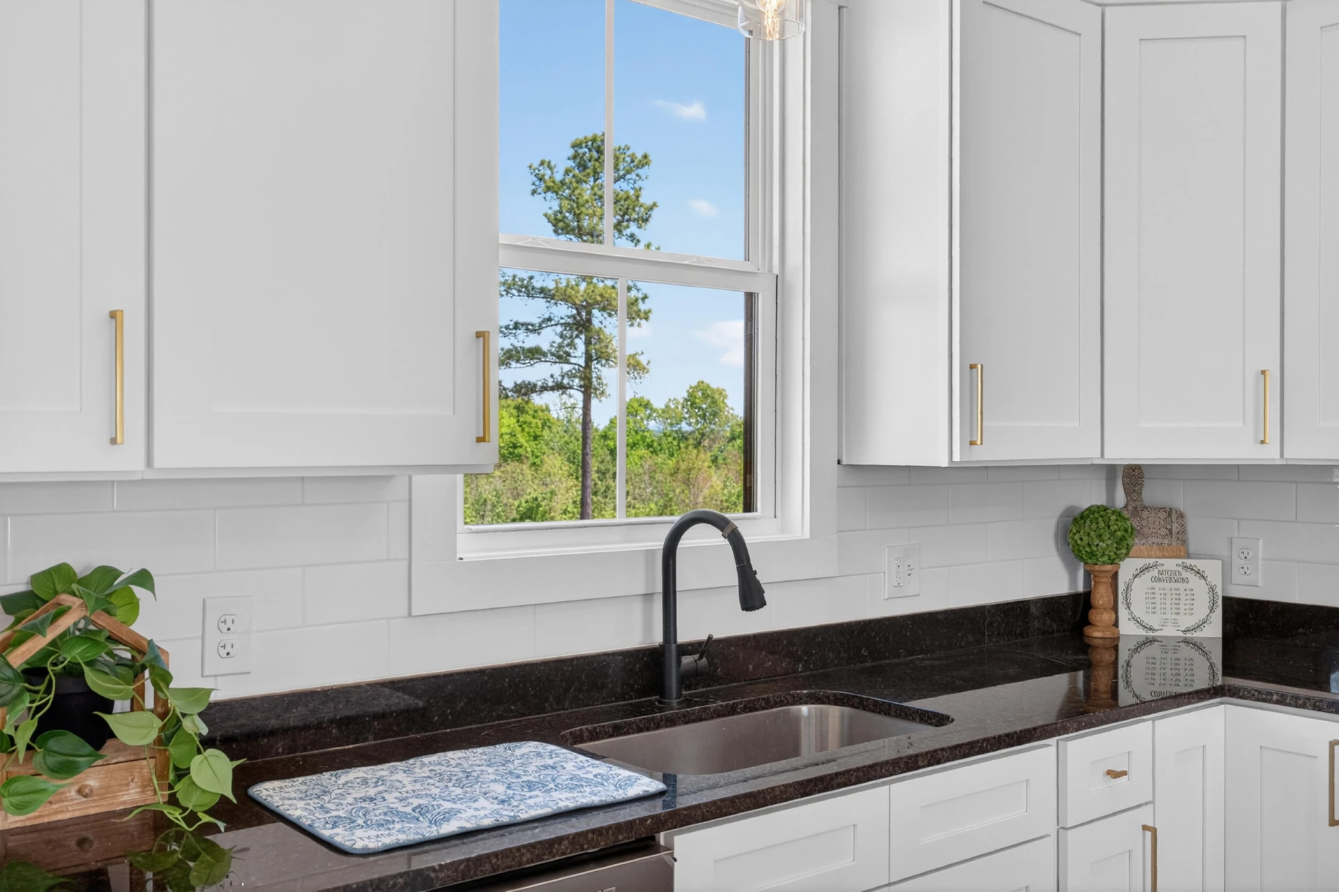 1805 Hickory Cove LN - Photo 15