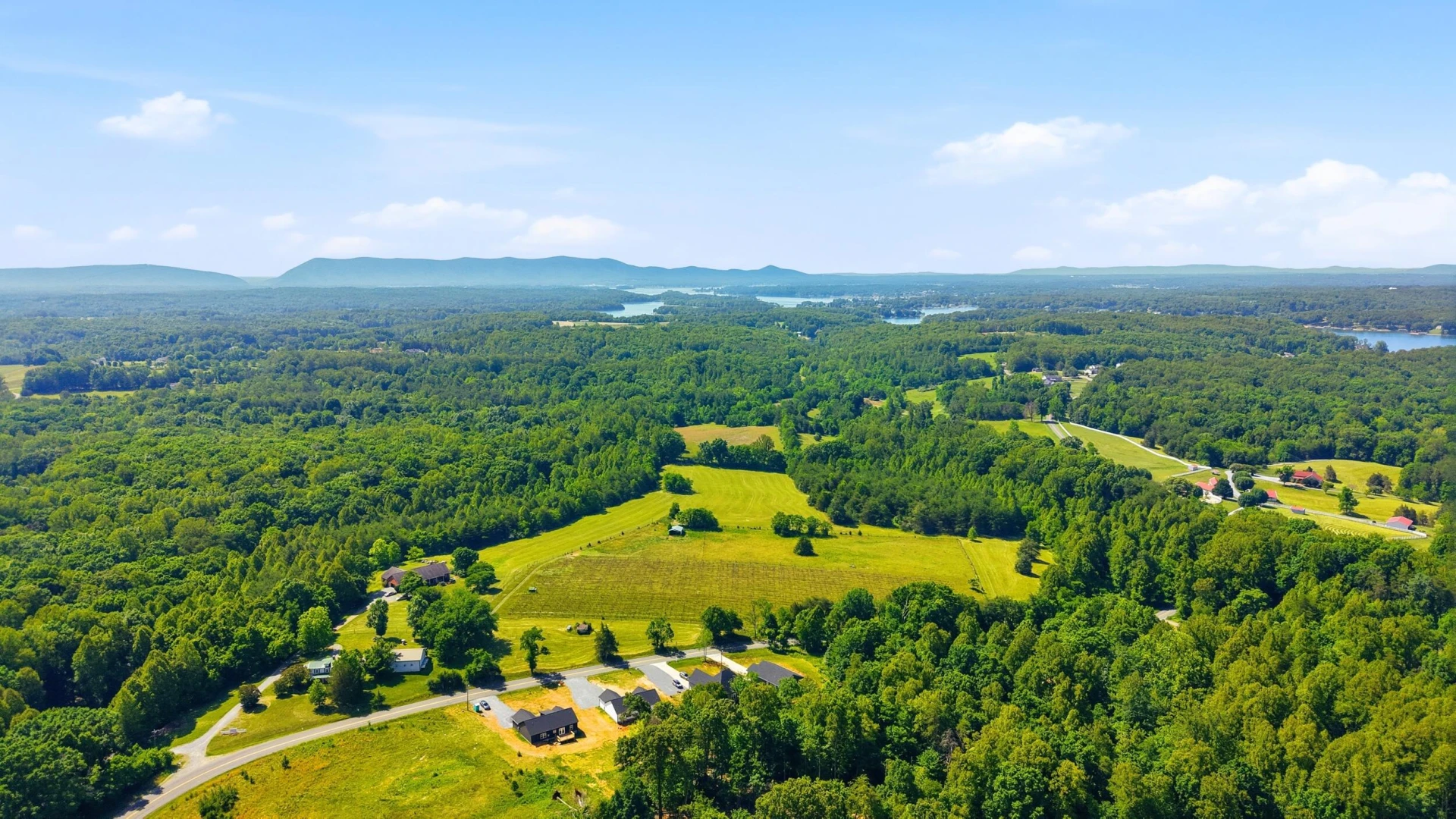 1805 Hickory Cove LN - Photo 46