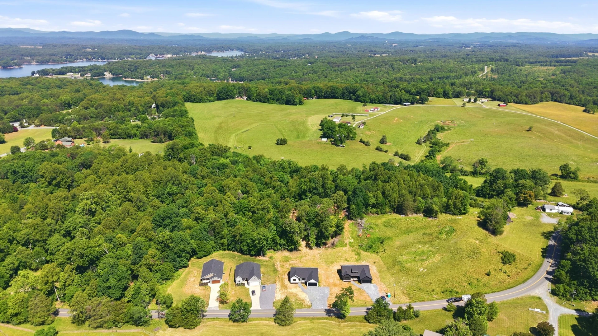 1805 Hickory Cove LN - Photo 48