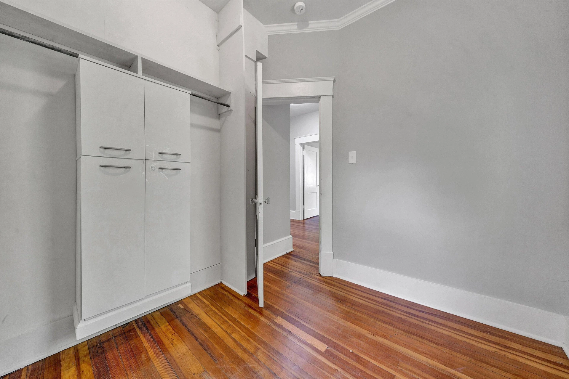 2143 Broadway AVE - Photo 23