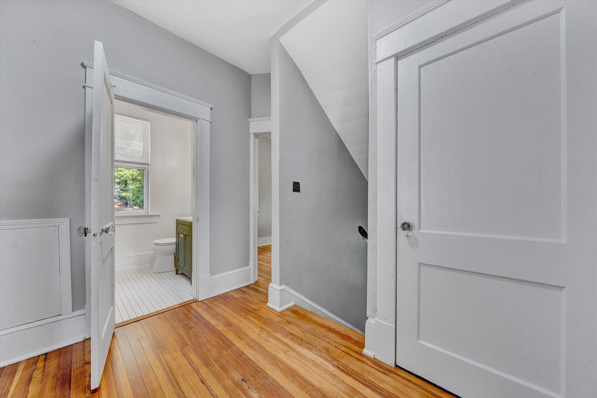 2143 Broadway AVE - Photo 30