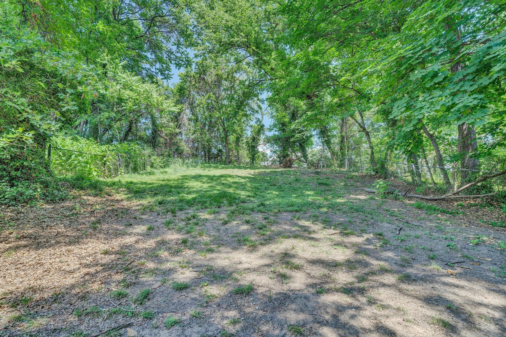 2143 Broadway AVE - Photo 39