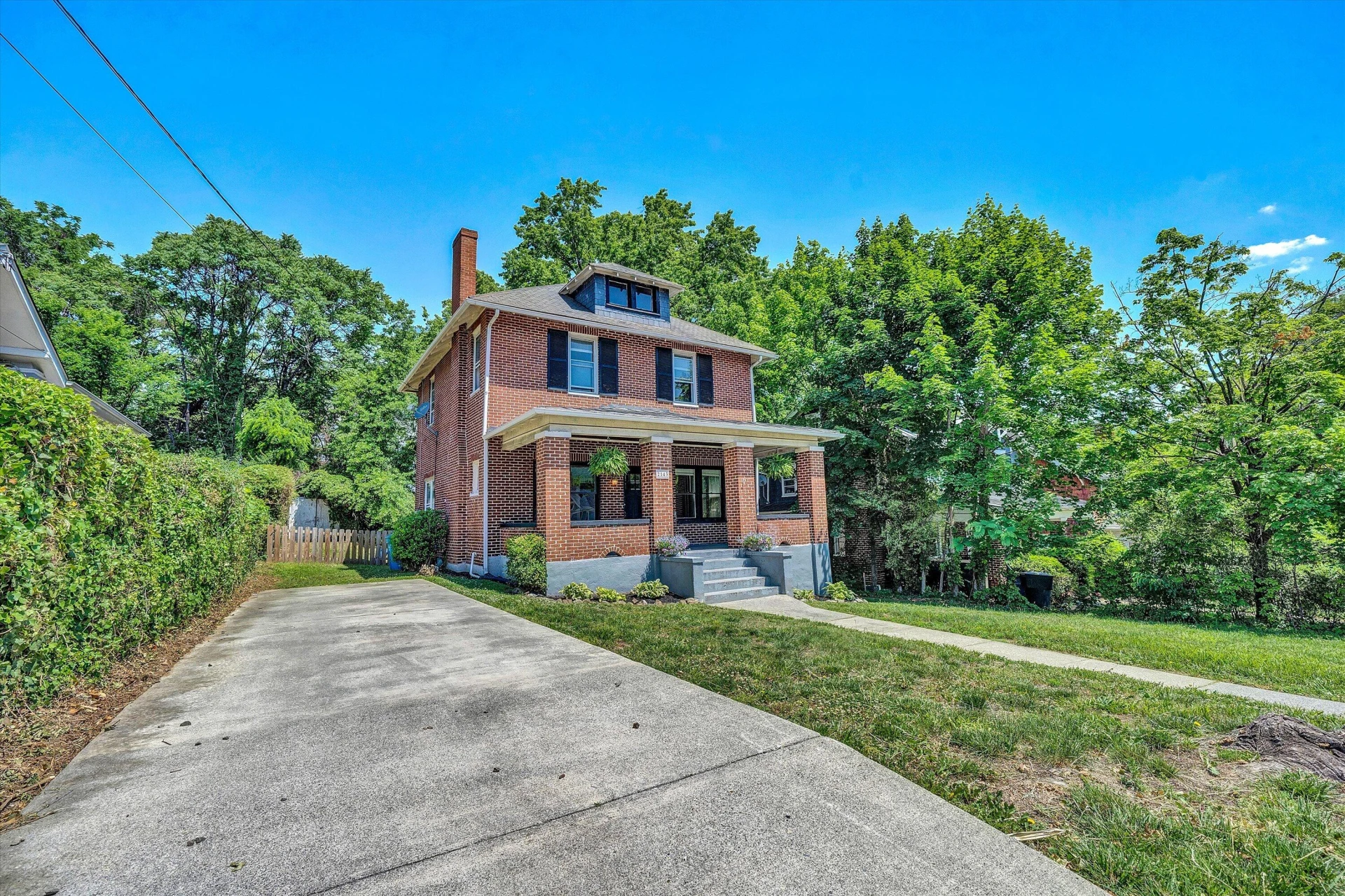 2143 Broadway AVE - Photo 41
