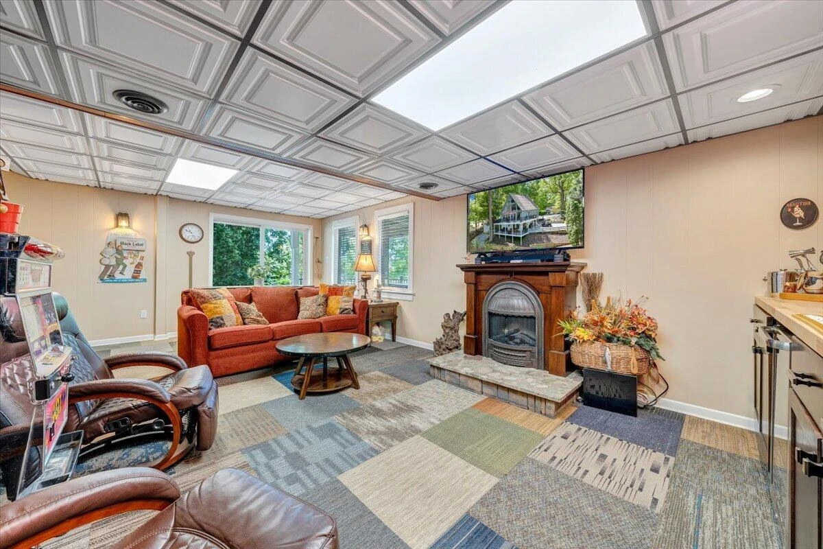 890 Long Island DR - Photo 49