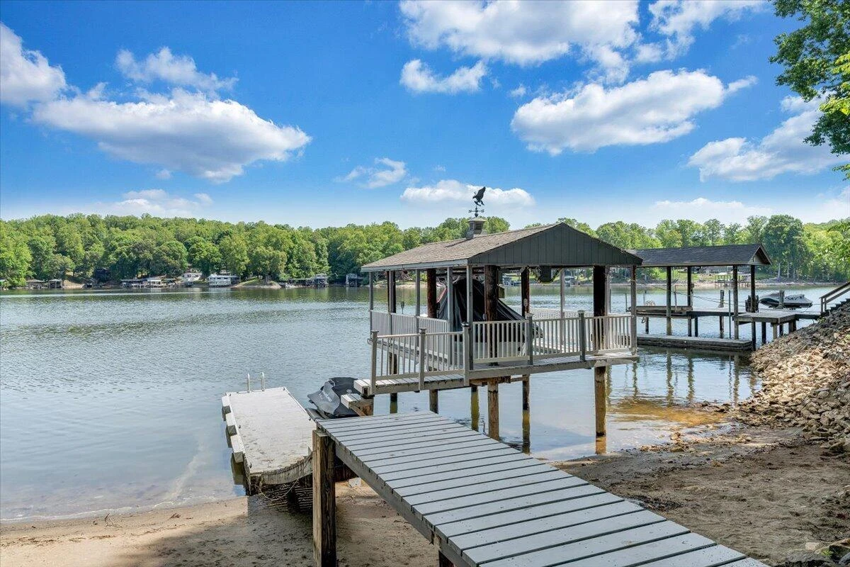 890 Long Island DR - Photo 10
