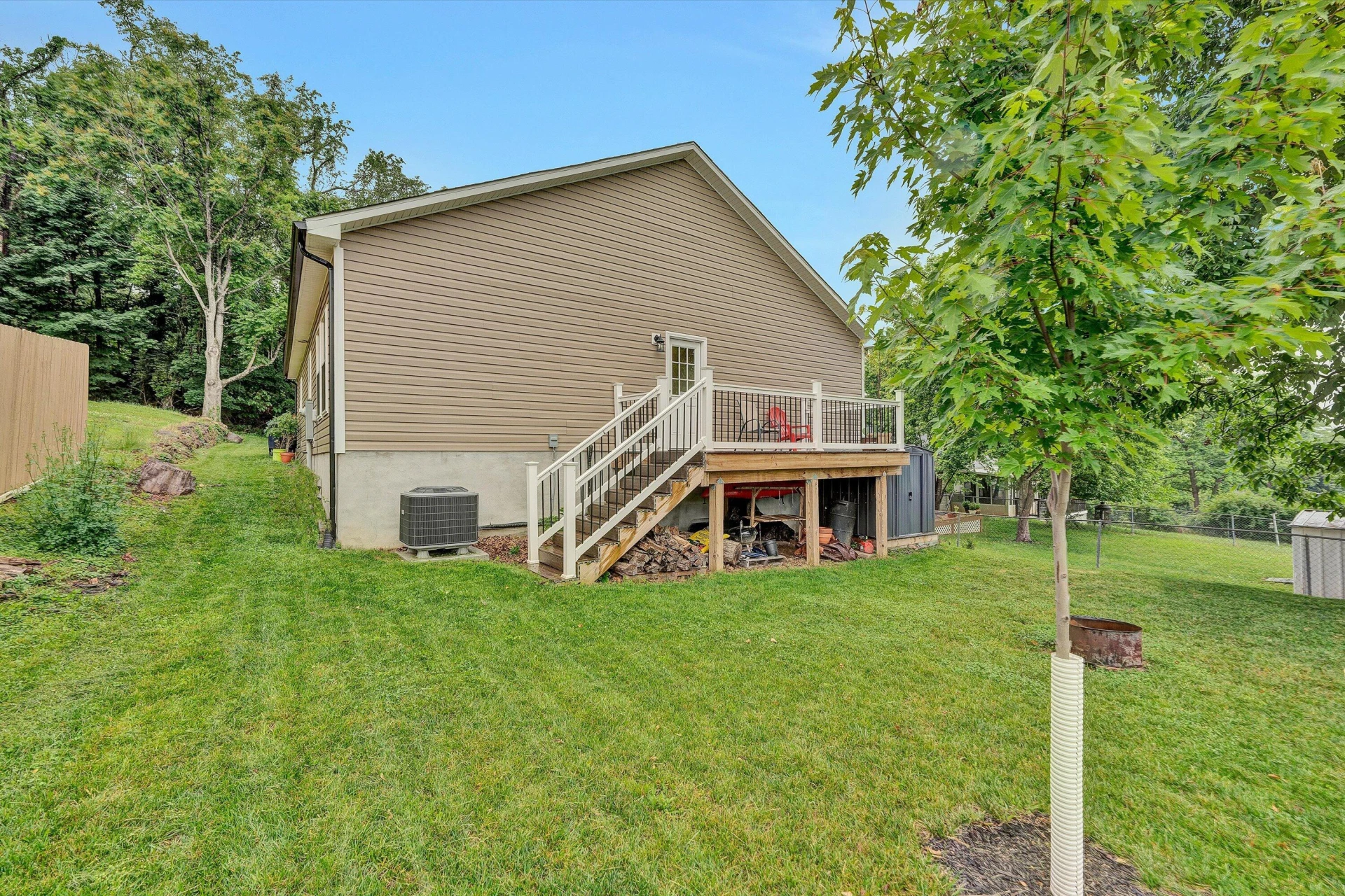 1718 Dundee AVE - Photo 19