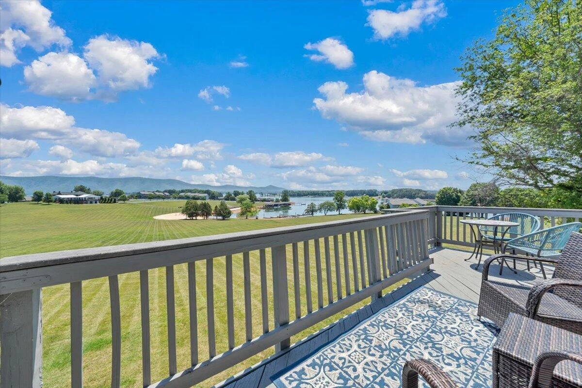 150 Sailors Cove DR #UNIT 1218 - Photo 14