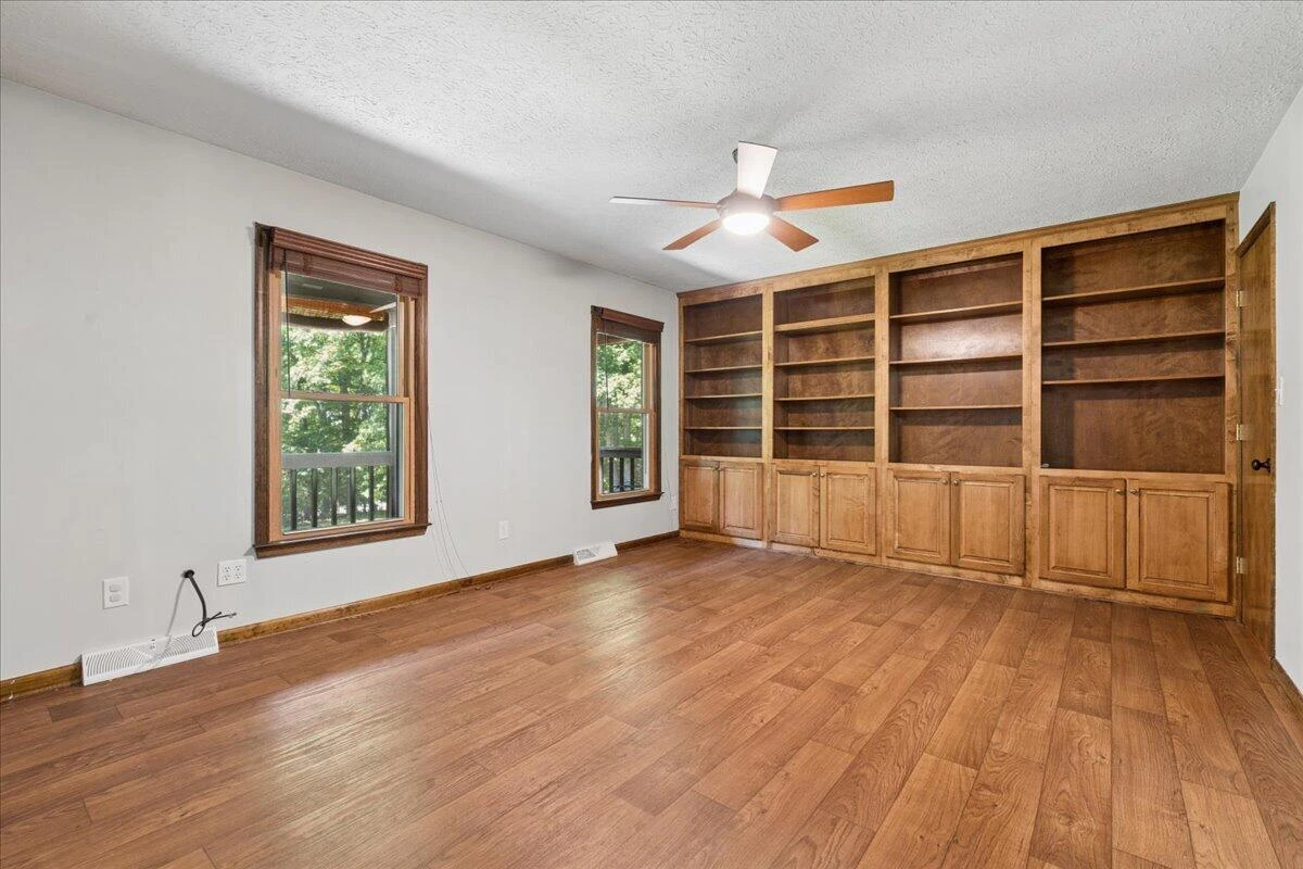 431 Langdon RD - Photo 16