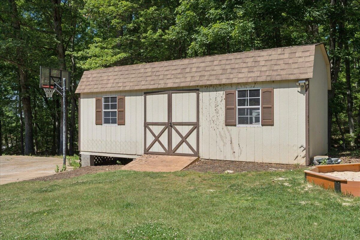 431 Langdon RD - Photo 44