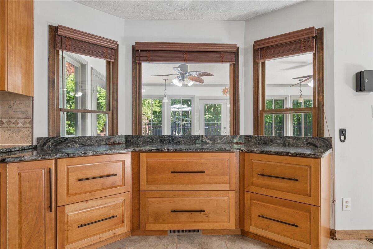 431 Langdon RD - Photo 12