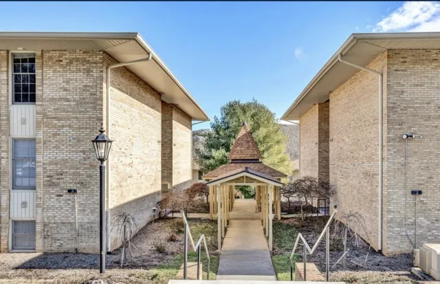 5260 Cross Bow CIR