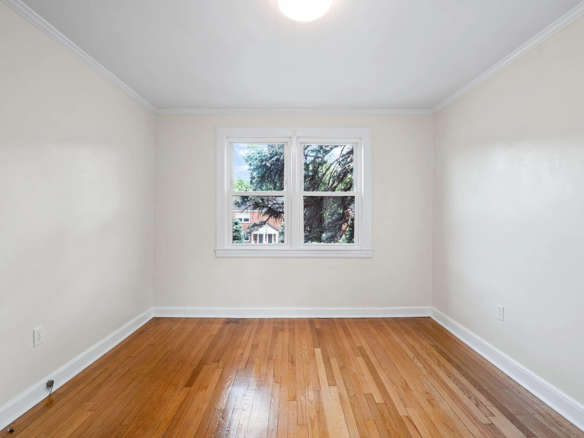 2421 Brandon AVE - Photo 22