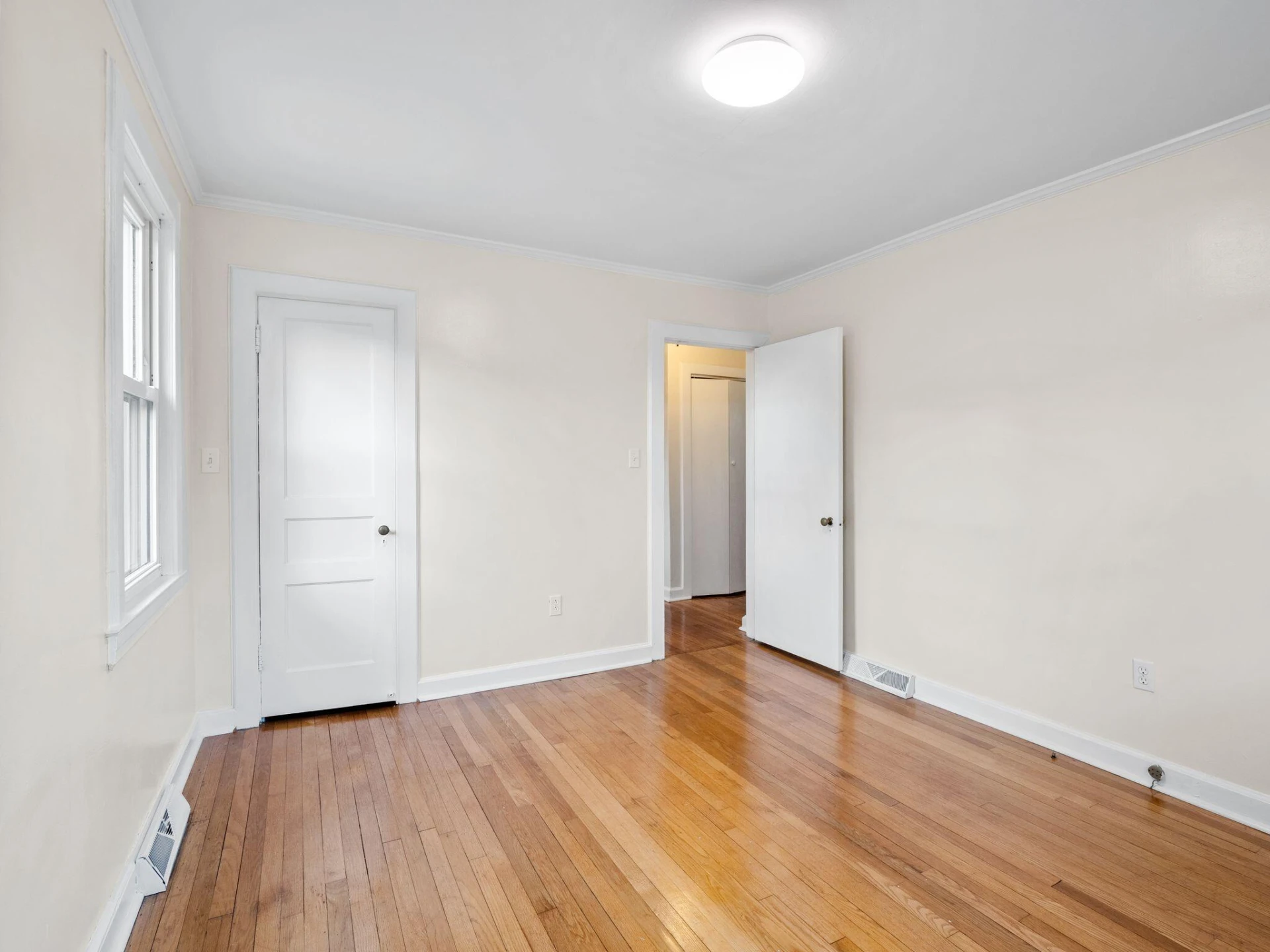 2421 Brandon AVE - Photo 24