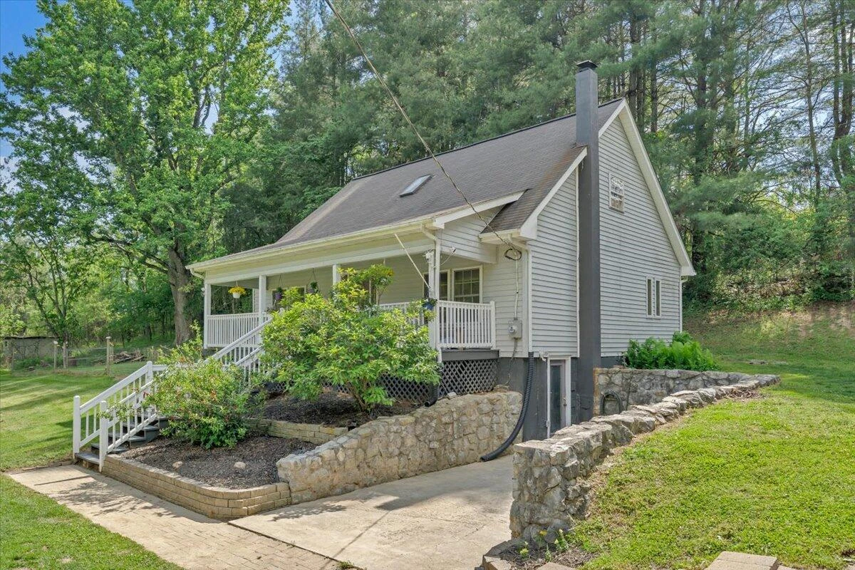 112 Shawsville Pike - Photo 37