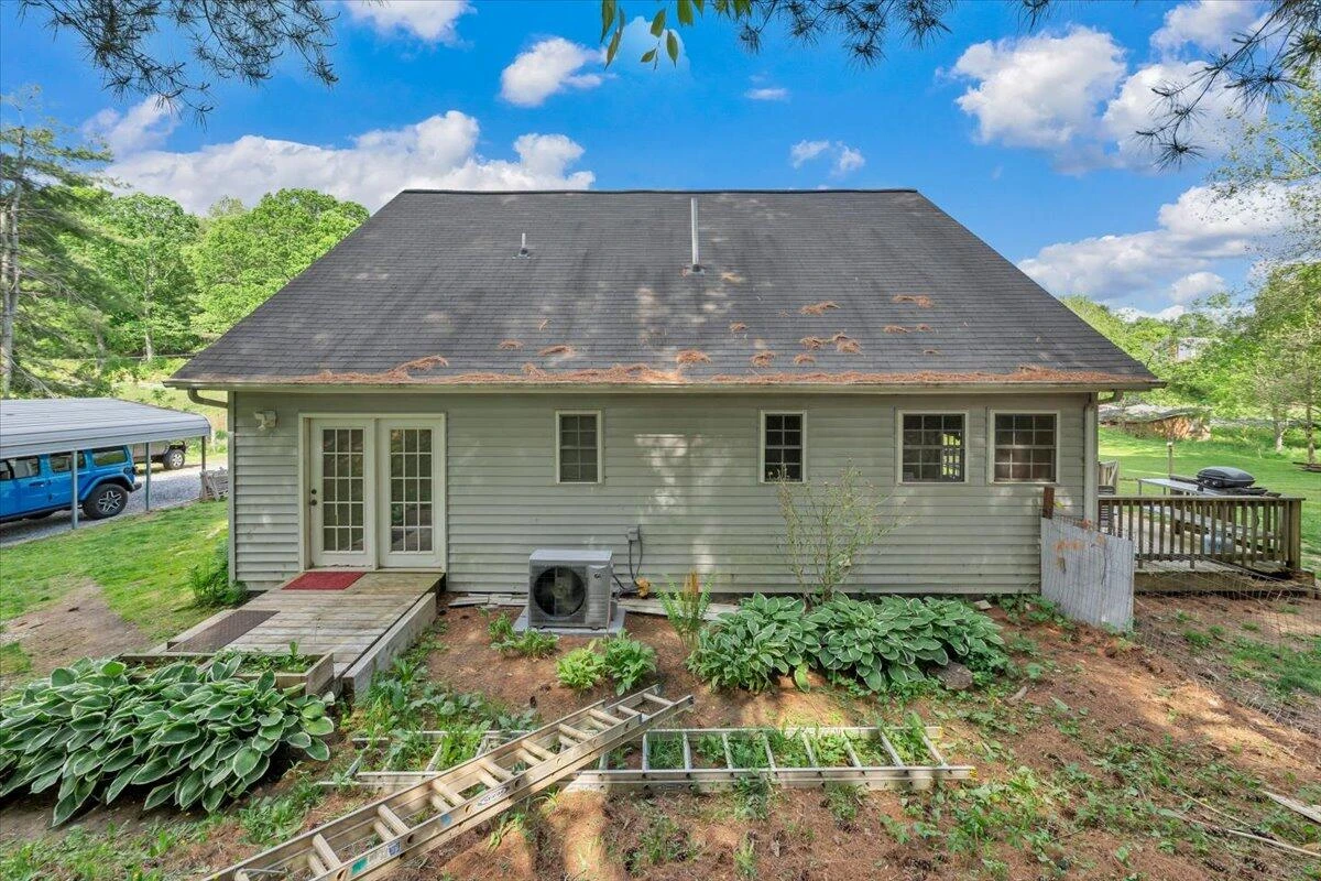 112 Shawsville Pike - Photo 43