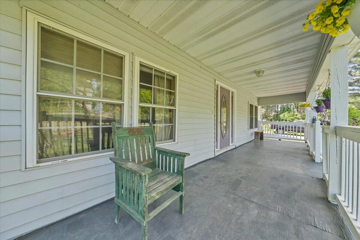 112 Shawsville Pike - Photo 9