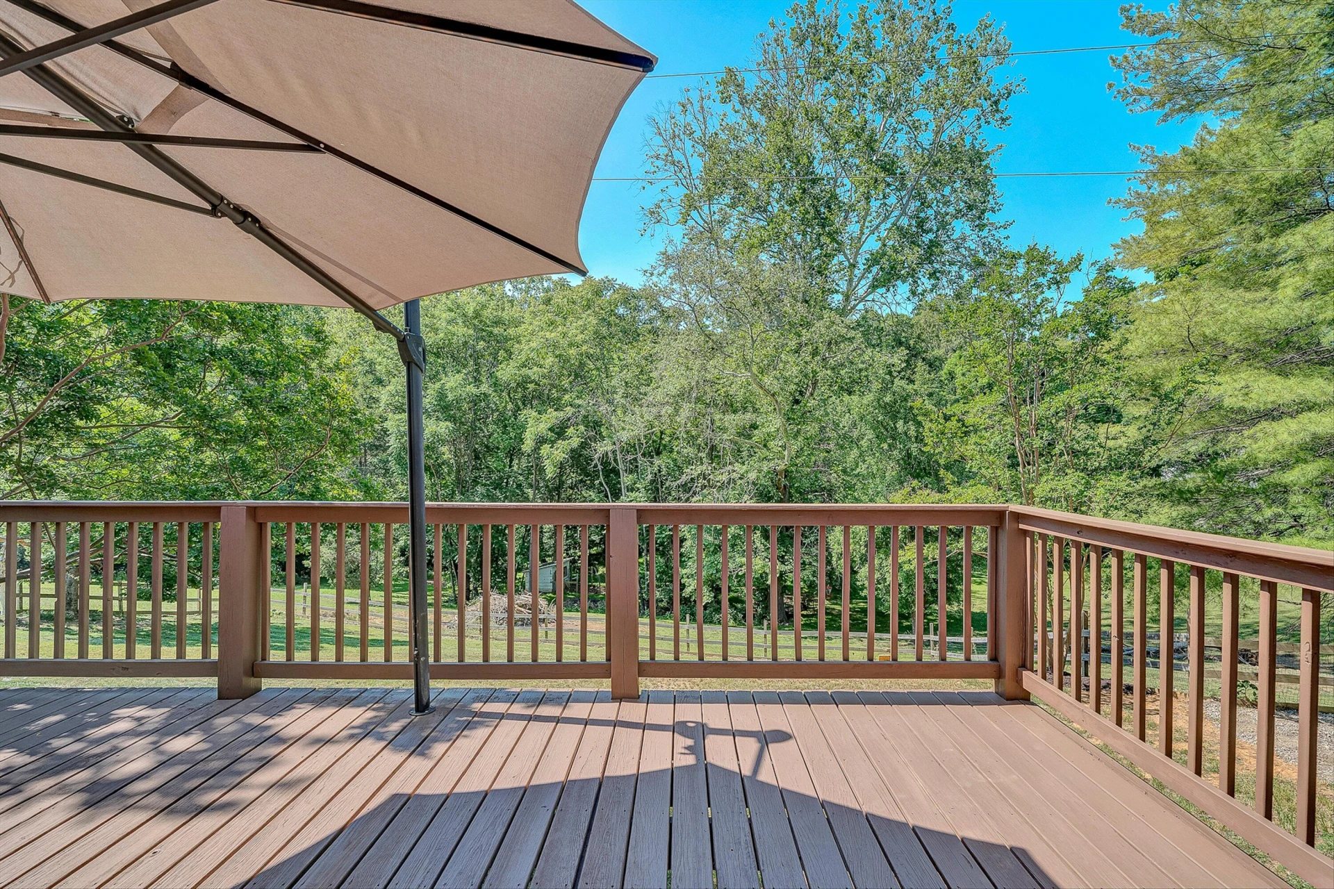 1410 Lakeridge CIR - Photo 19