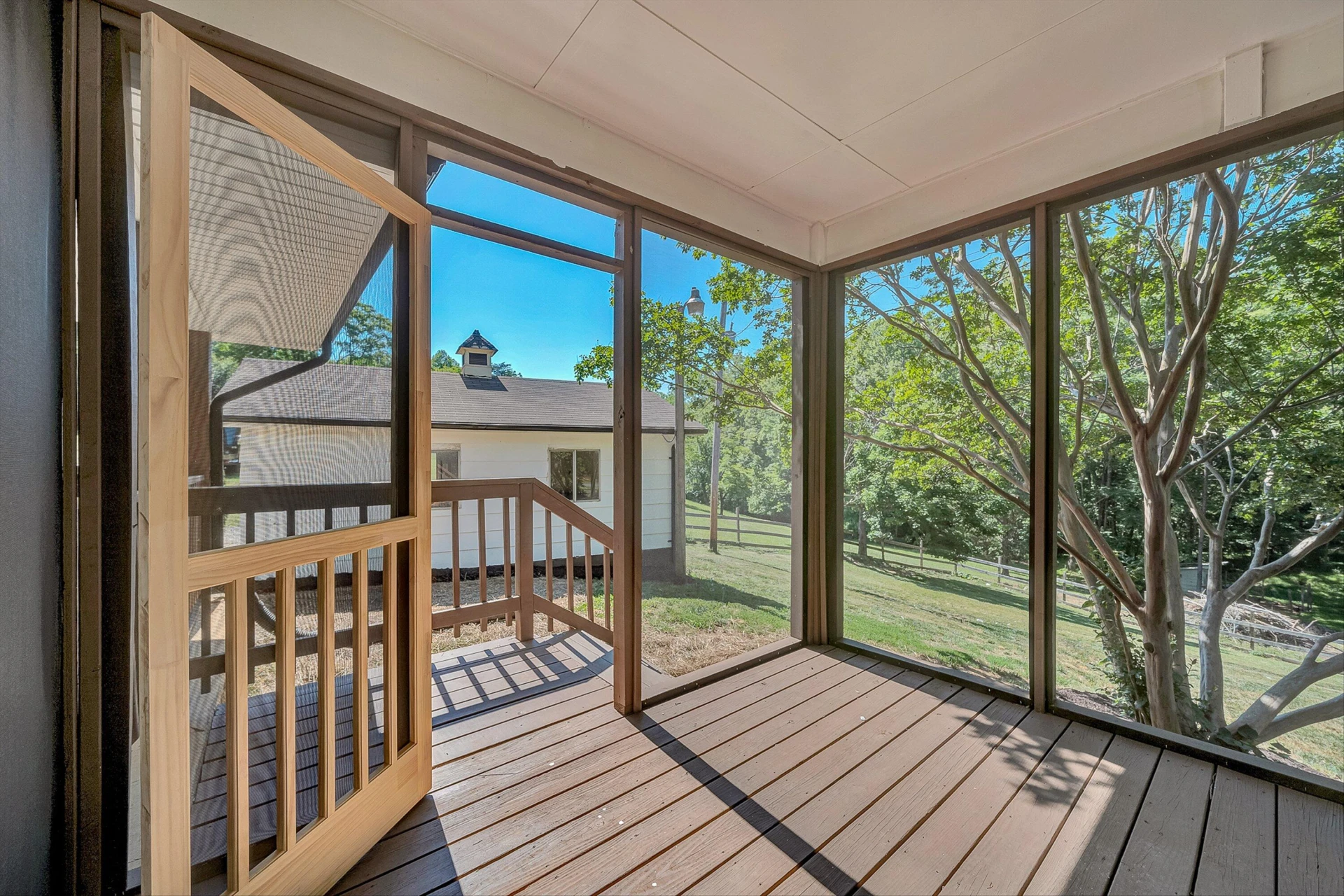 1410 Lakeridge CIR - Photo 21
