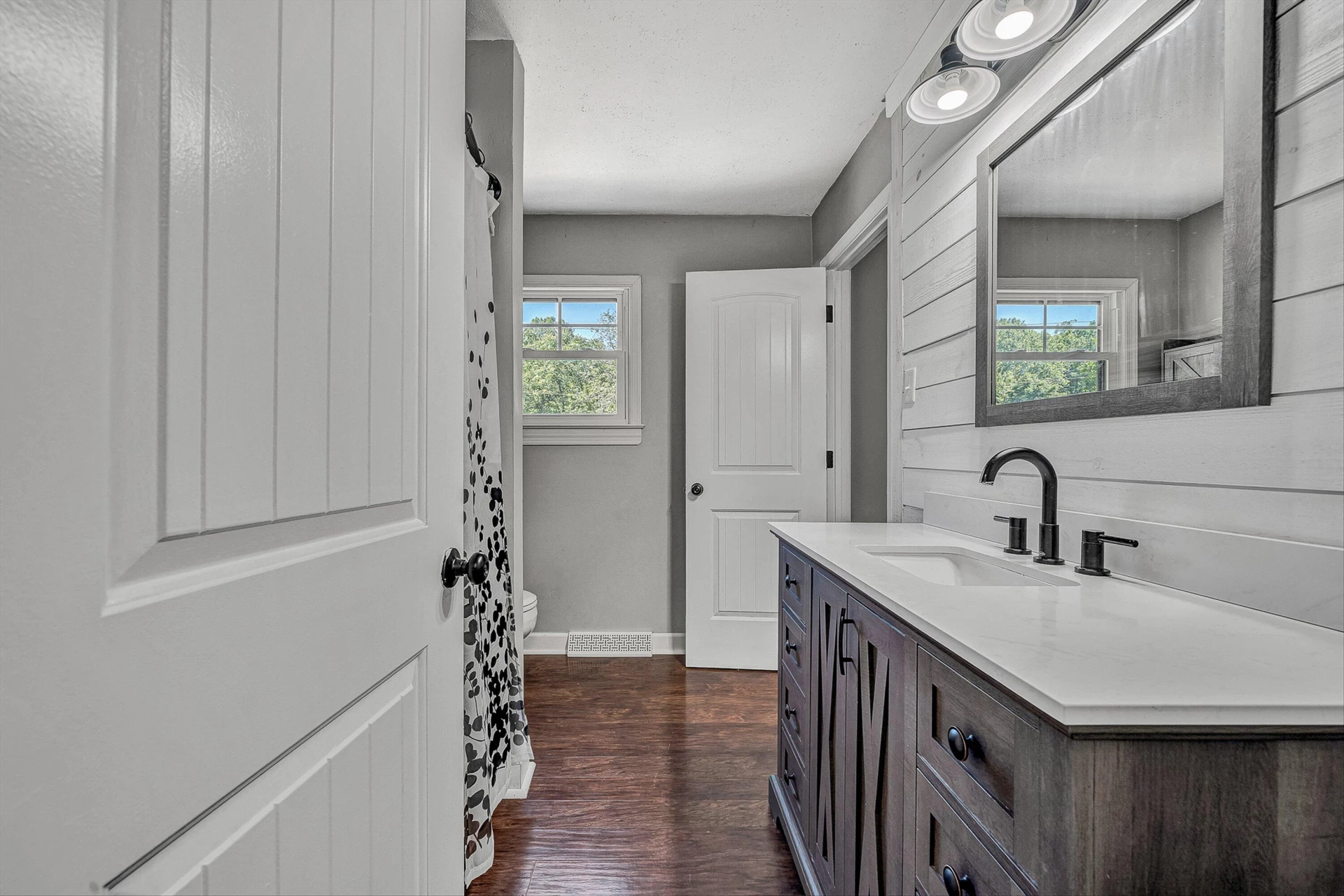 1410 Lakeridge CIR - Photo 26