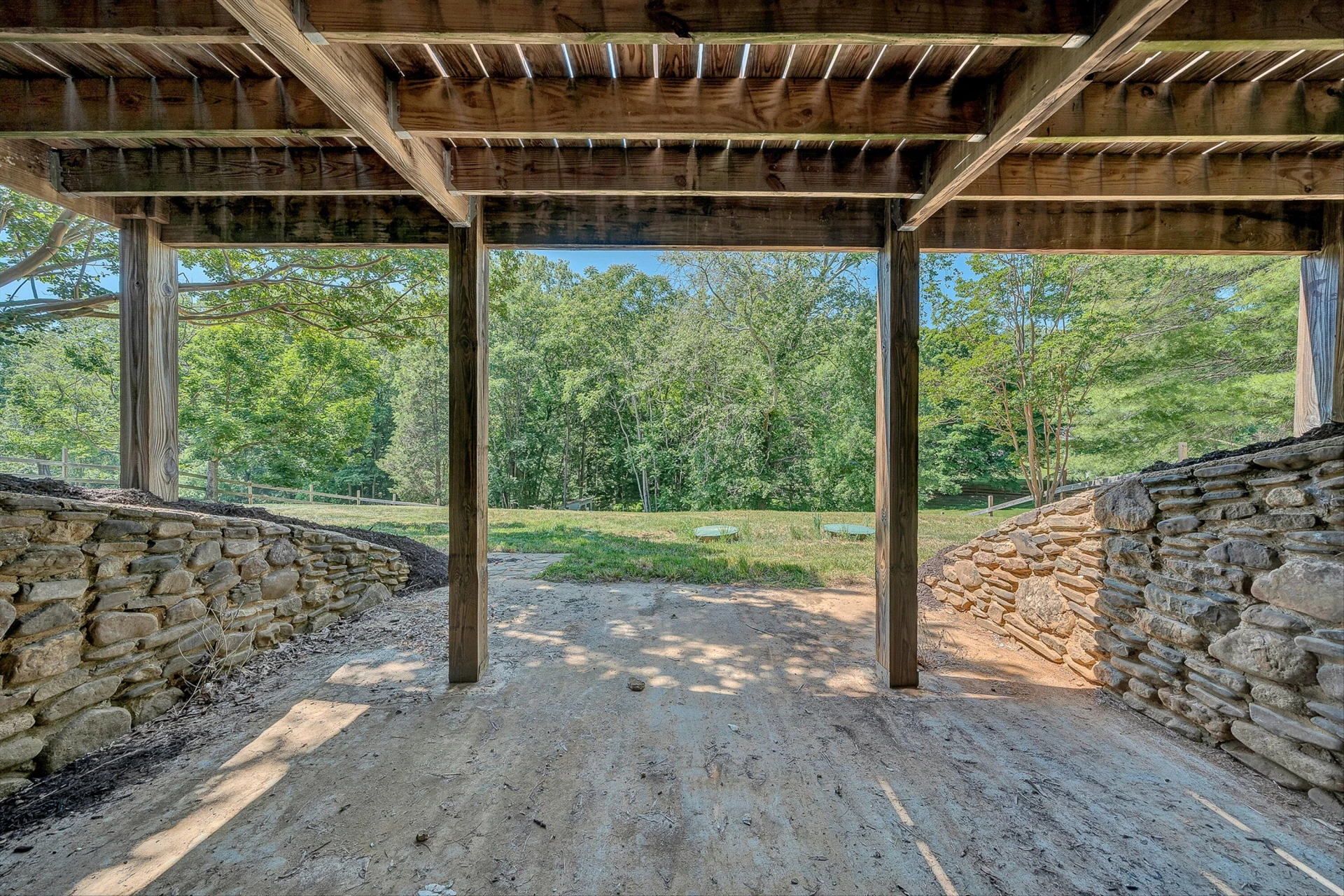 1410 Lakeridge CIR - Photo 49