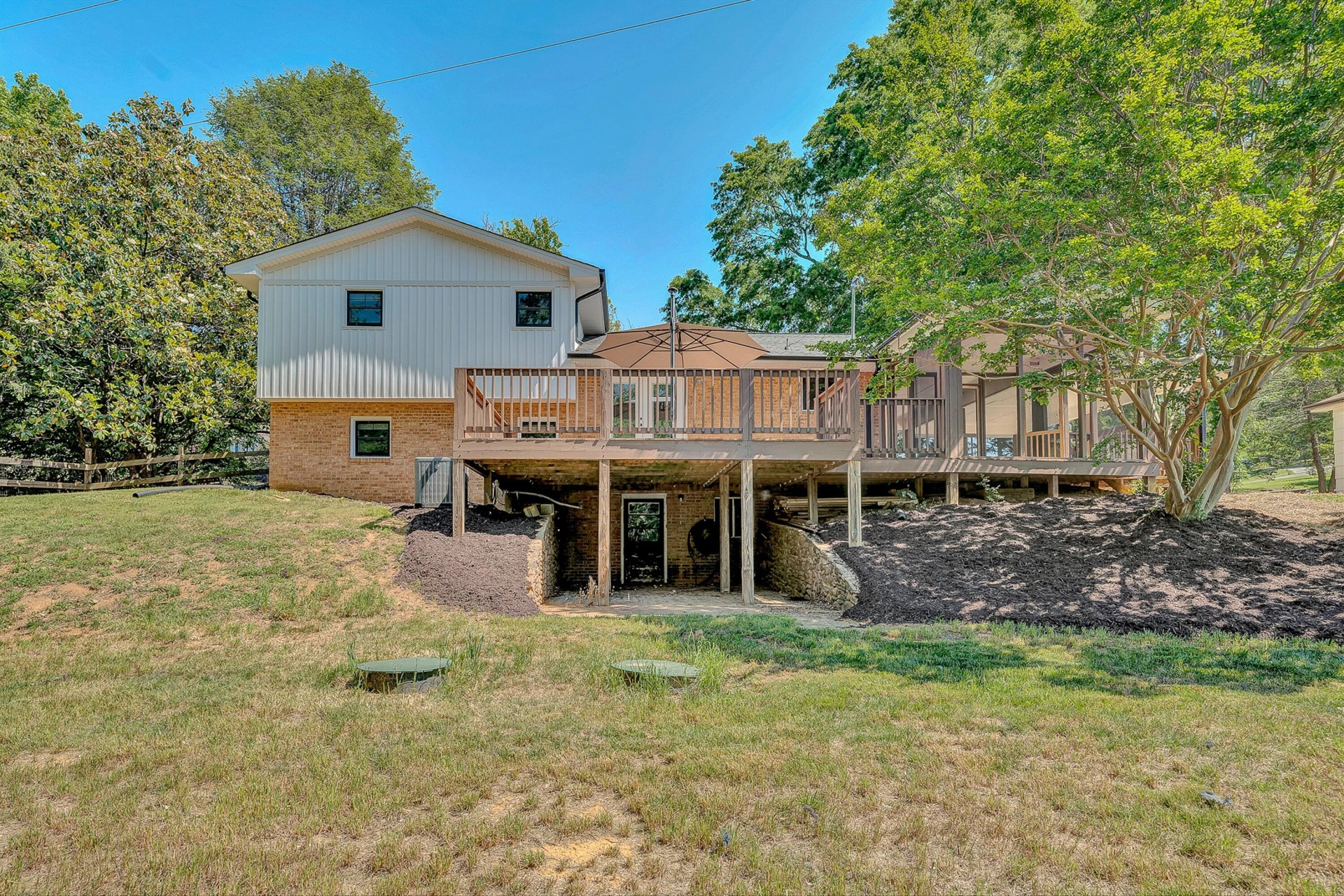 1410 Lakeridge CIR - Photo 53
