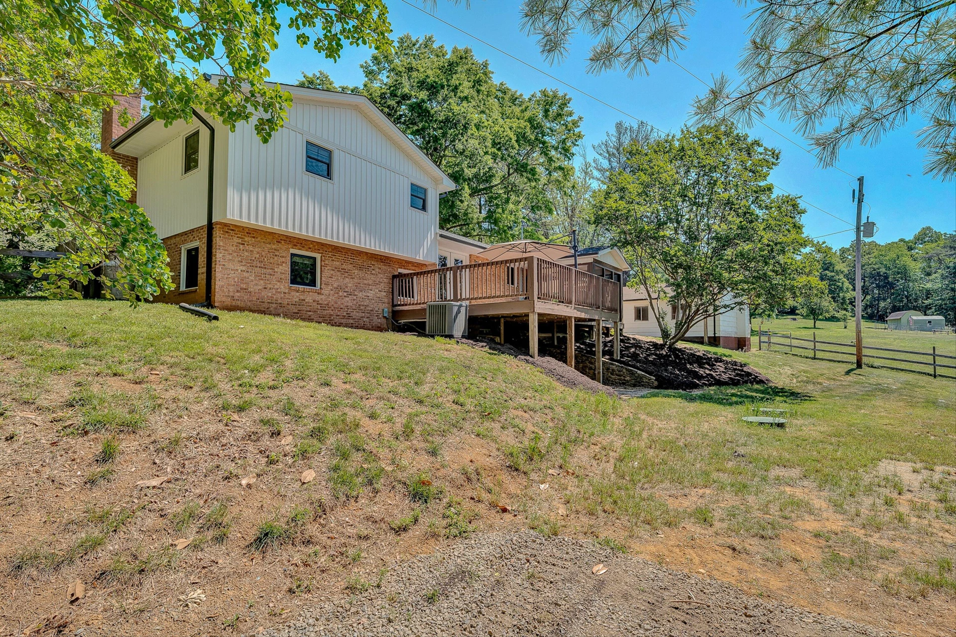 1410 Lakeridge CIR - Photo 54