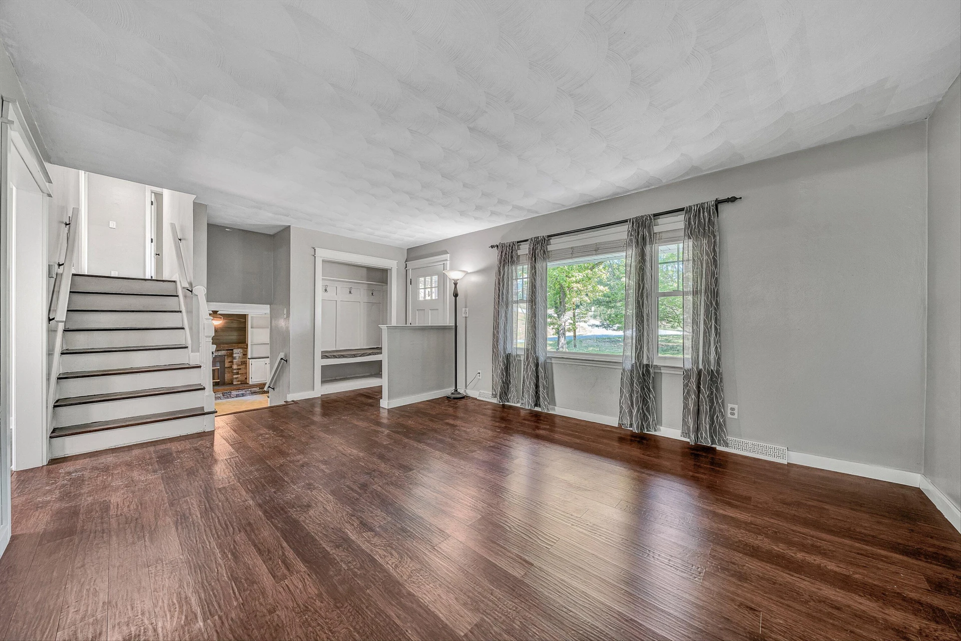 1410 Lakeridge CIR - Photo 10