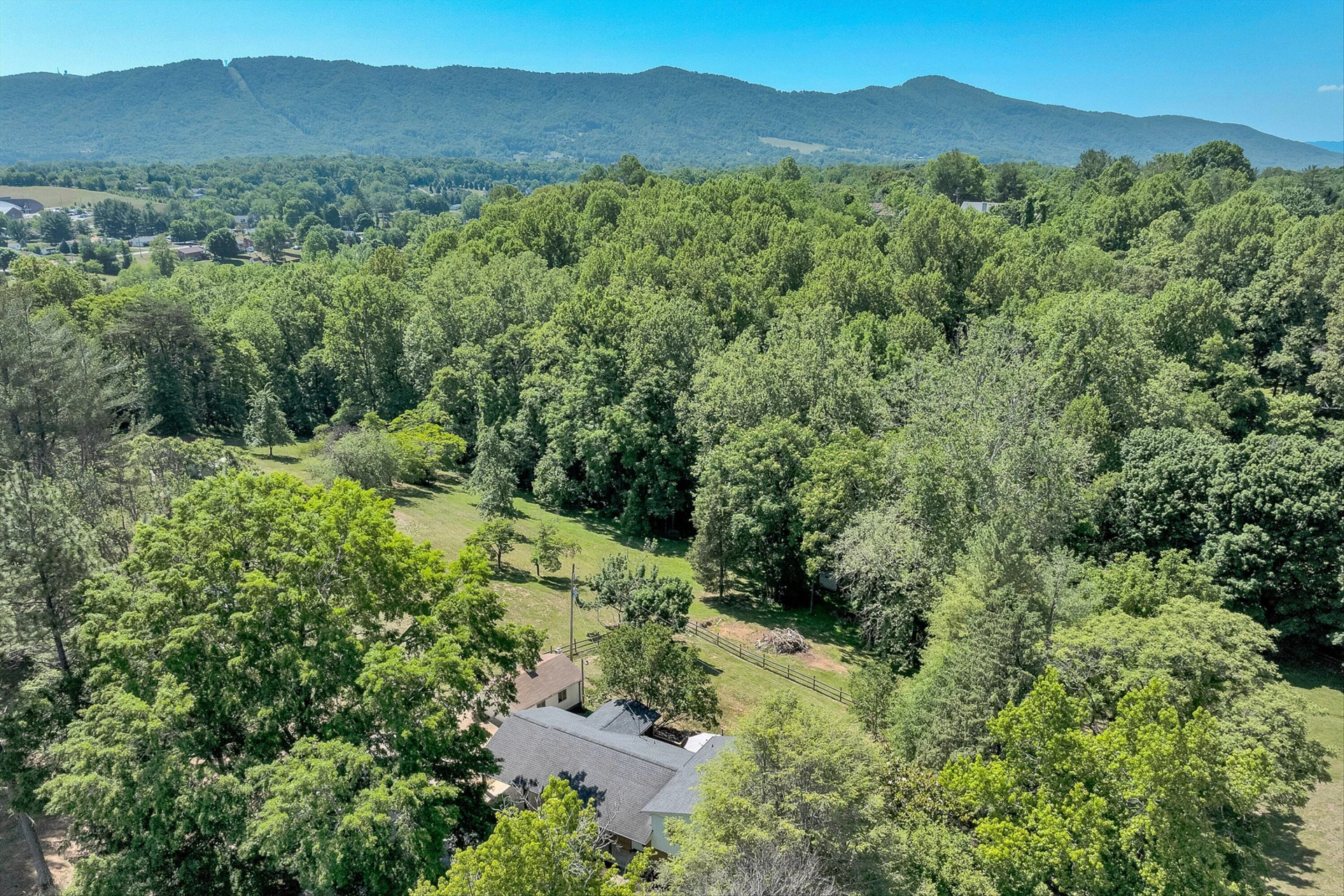 1410 Lakeridge CIR - Photo 65