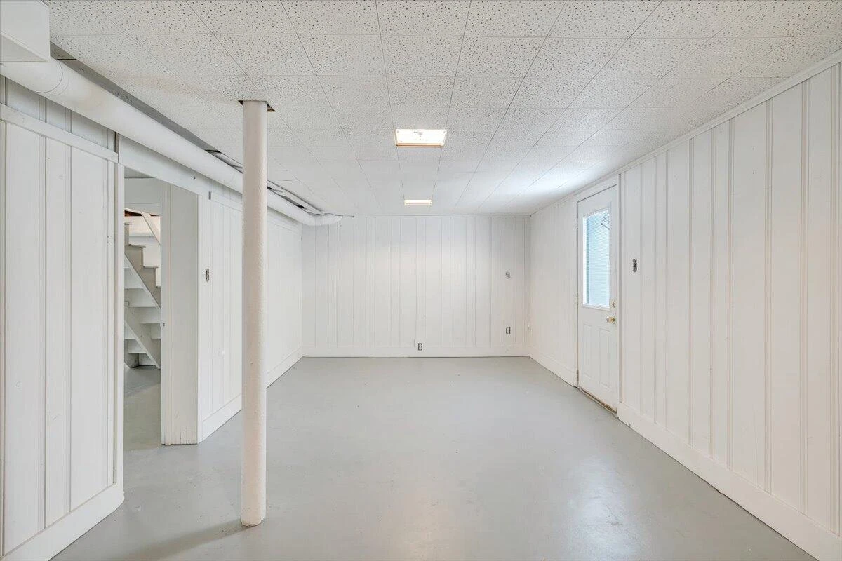 3116 Spring RD SW - Photo 31